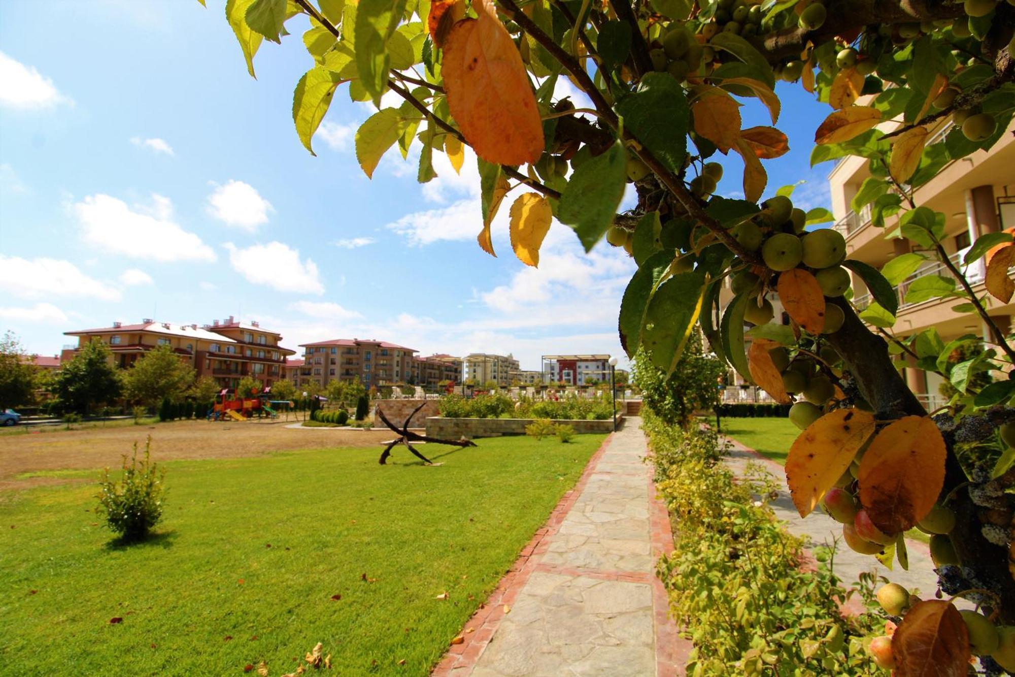 Sorrento - Menada Apartments Sveti Vlas Εξωτερικό φωτογραφία