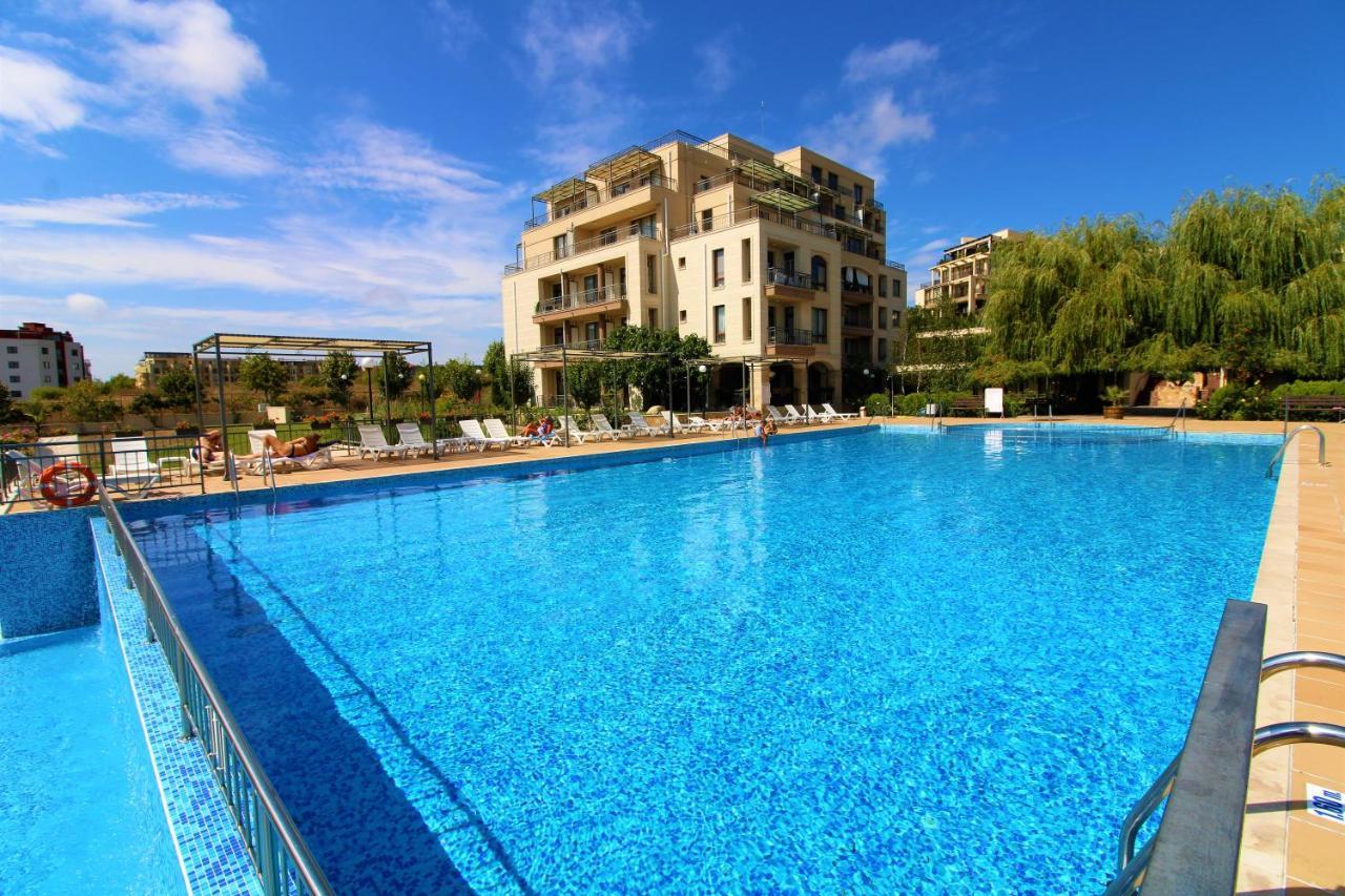 Sorrento - Menada Apartments Sveti Vlas Εξωτερικό φωτογραφία