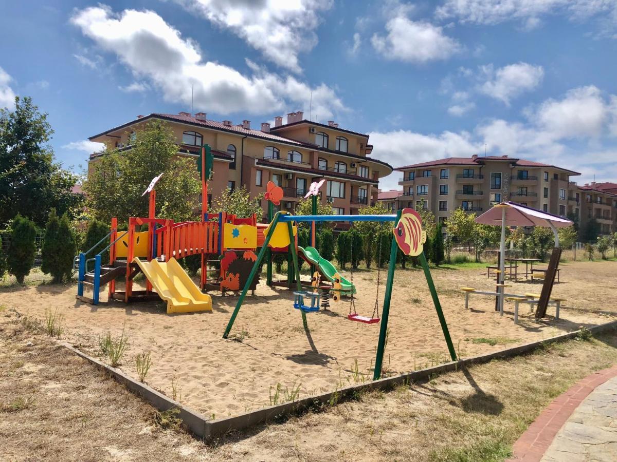 Sorrento - Menada Apartments Sveti Vlas Εξωτερικό φωτογραφία