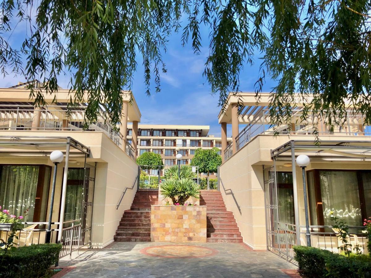 Sorrento - Menada Apartments Sveti Vlas Εξωτερικό φωτογραφία