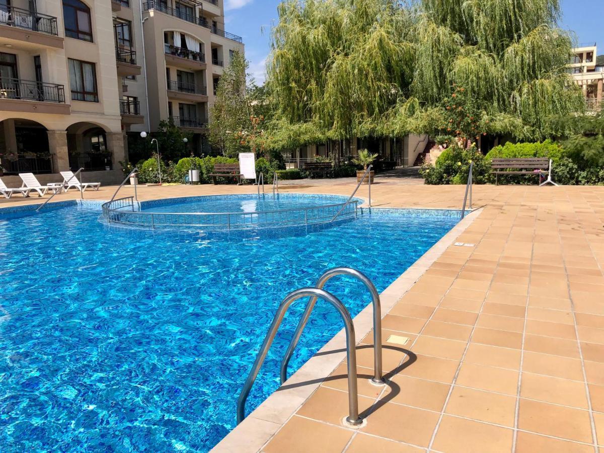 Sorrento - Menada Apartments Sveti Vlas Εξωτερικό φωτογραφία