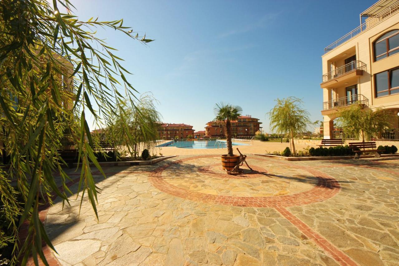 Sorrento - Menada Apartments Sveti Vlas Εξωτερικό φωτογραφία