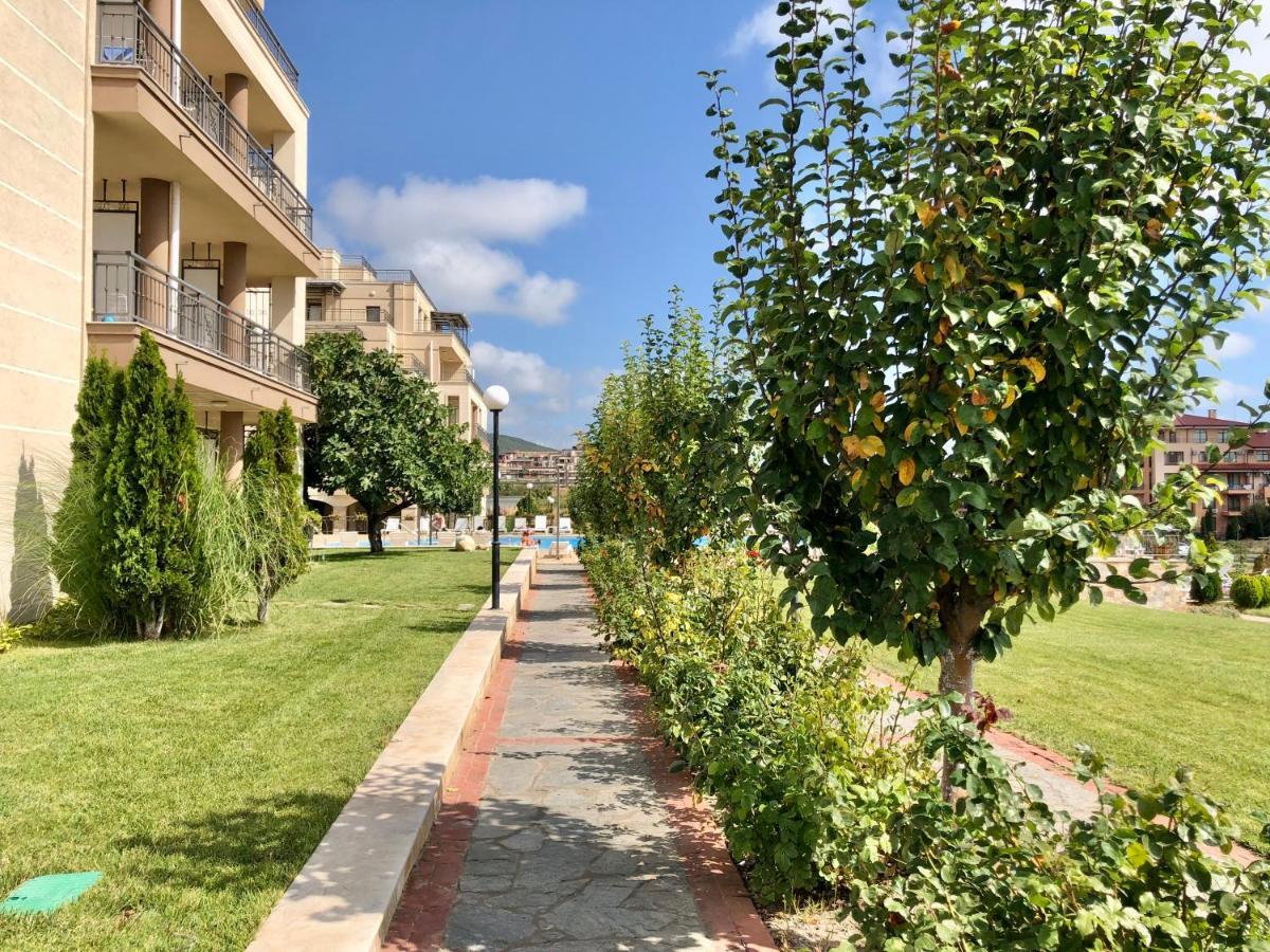 Sorrento - Menada Apartments Sveti Vlas Εξωτερικό φωτογραφία