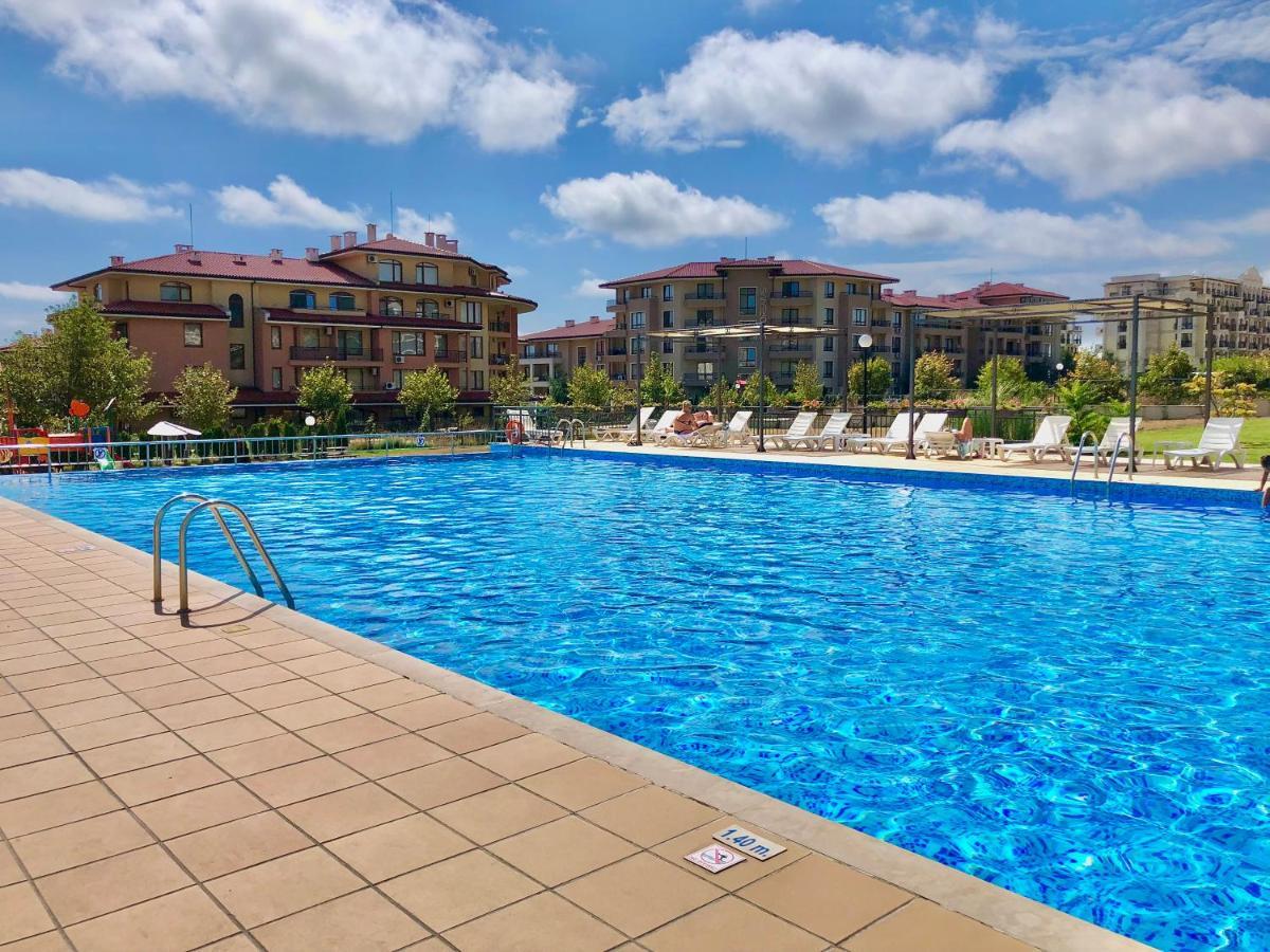 Sorrento - Menada Apartments Sveti Vlas Εξωτερικό φωτογραφία