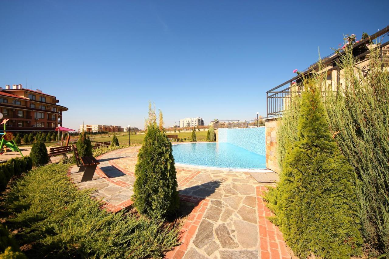 Sorrento - Menada Apartments Sveti Vlas Εξωτερικό φωτογραφία